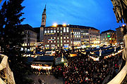 Christkindlmarkt am Marienplatz seit 27.11. (Foto: Ingrid Grossmann))